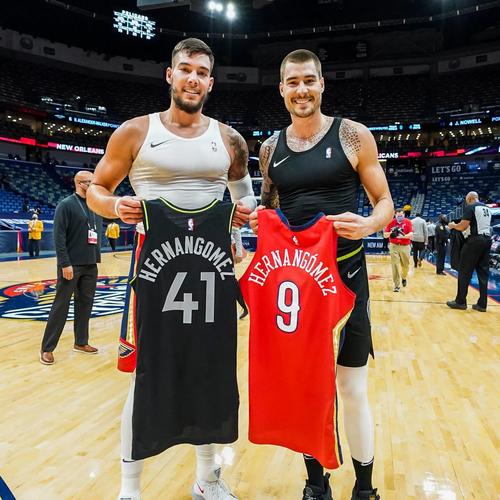 稳当多了！小贾巴里近25场场均16.2分6.7板1.1帽三分命中率39%