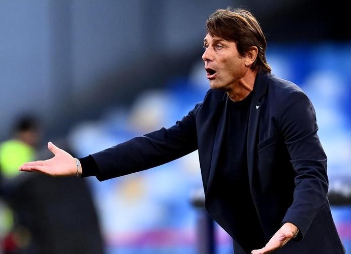 卢克曼开场6分钟破门，但越位被吹无效