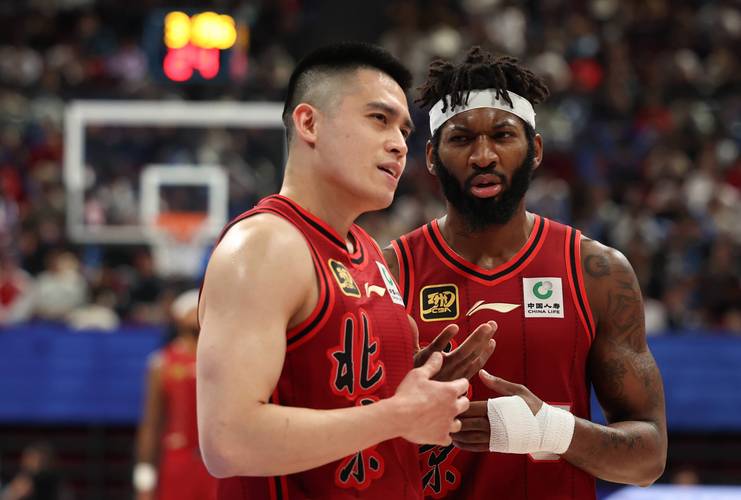 接力上了！陈盈骏连续三分球+造三分犯规连拿9分打停辽宁