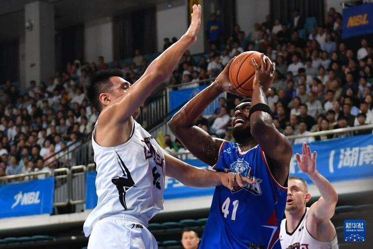 香港金牛以头名身份晋级季后赛向着总冠军三连霸的目标进发！