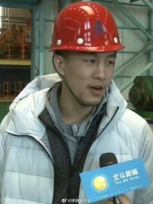 记者：上海今晚将继续进行人员方面的轮休保持健康最为重要