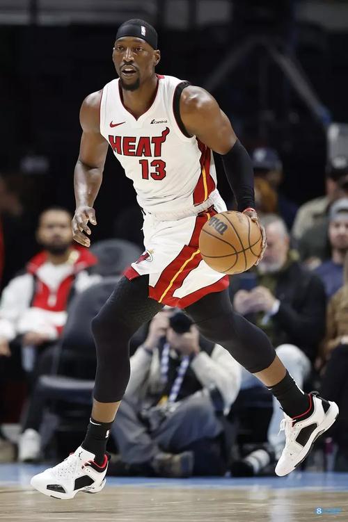 翻江倒海！阿德巴约三节17中10砍23分21板篮板已平生涯最高