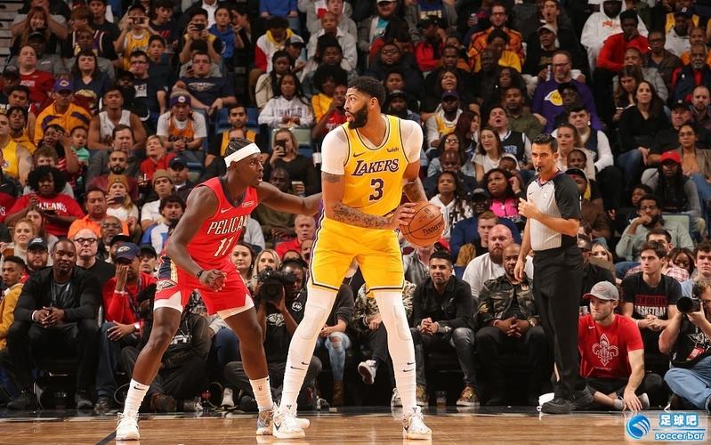 仅需一节！萨姆纳战旧主13中8拿下22分1板3助2断第三节18分