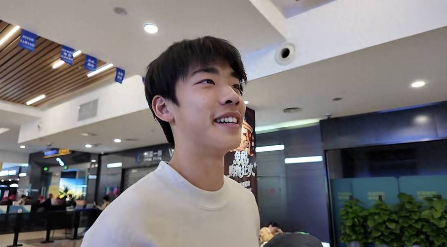 是否参加“东北超”陈东：朱鹏宇射门我没守住，已经彻底退休