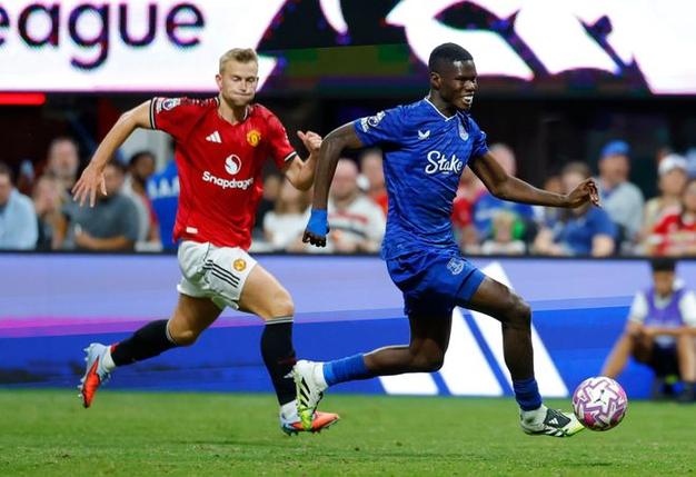 引援资金1亿!英媒:埃弗顿为格拉利什估价2000万,有意本怀特