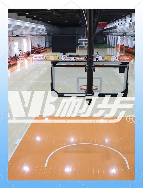 篮球木地板价格多少？篮球木地板是什么材质？